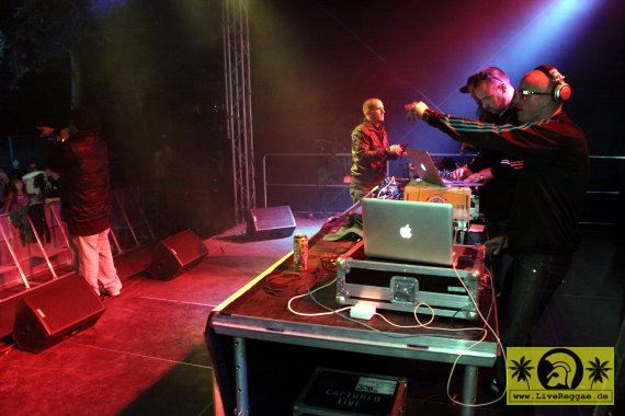 DeeBuzz Soundsystem (D) 26. Summer Jam, Fuehlinger See Koeln - Dancehall Tent 02. Juli 2011 (13).JPG